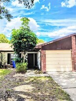 2012 Dover Ct in Oldsmar, FL - Building Photo