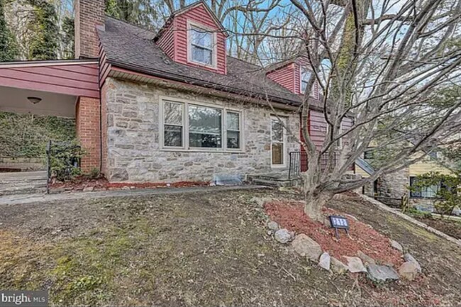 212 Laurel Ave in Mount Penn, PA - Building Photo - Building Photo