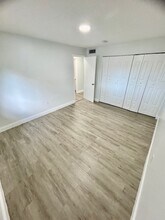 6601 SW 46th St in Davie, FL - Building Photo - Building Photo