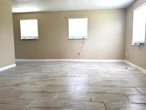 260 SW 12th Ave in South Bay, FL - Building Photo - Building Photo