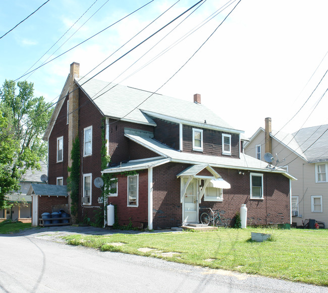 210-212 Clearfield St in Clearfield, PA - Foto de edificio - Building Photo