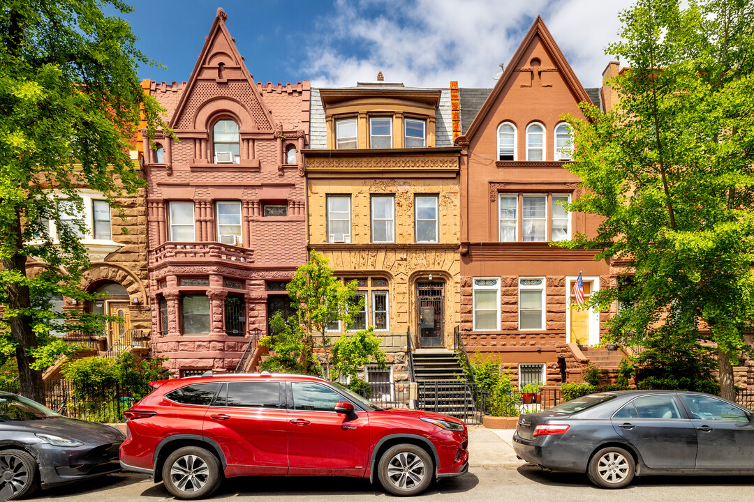 159 Herkimer Street in Brooklyn, NY - Building Photo