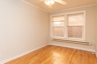 516 W Melrose St, Unit 112 in Chicago, IL - Foto de edificio - Building Photo