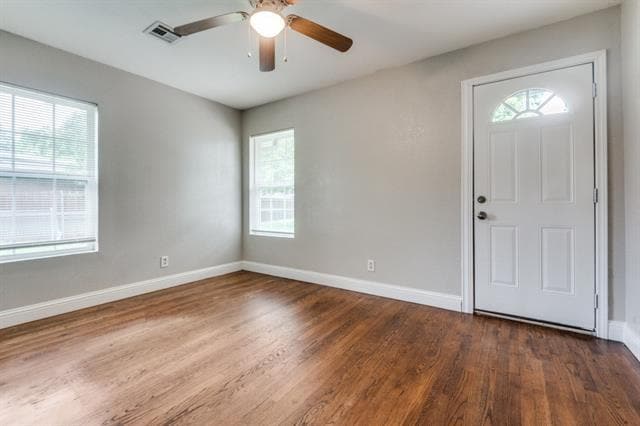 4939 Clear Creek Rd in Dallas, TX - Building Photo - Building Photo