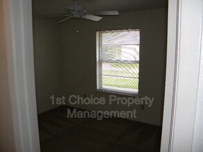 7043 Crosstimbers Ln in North Richland Hills, TX - Building Photo - Building Photo