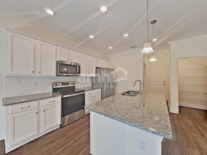 8625 Highfield Ave in Jacksonville, FL - Building Photo - Building Photo