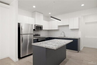 901 E Yuma Ave in McAllen, TX - Building Photo - Building Photo