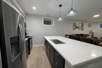 1535 N Maplewood Ave in Chicago, IL - Building Photo - Building Photo