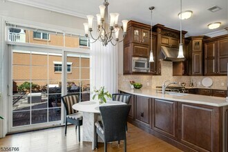 50 Parmley Pl in Summit, NJ - Building Photo - Building Photo