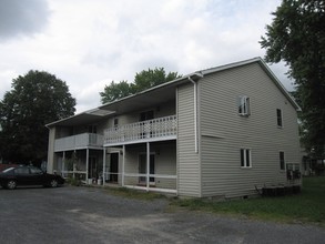 410 E Walnut St in Oneida, NY - Building Photo - Building Photo