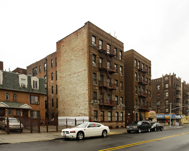 2363 Valentine Ave in Bronx, NY - Building Photo - Building Photo