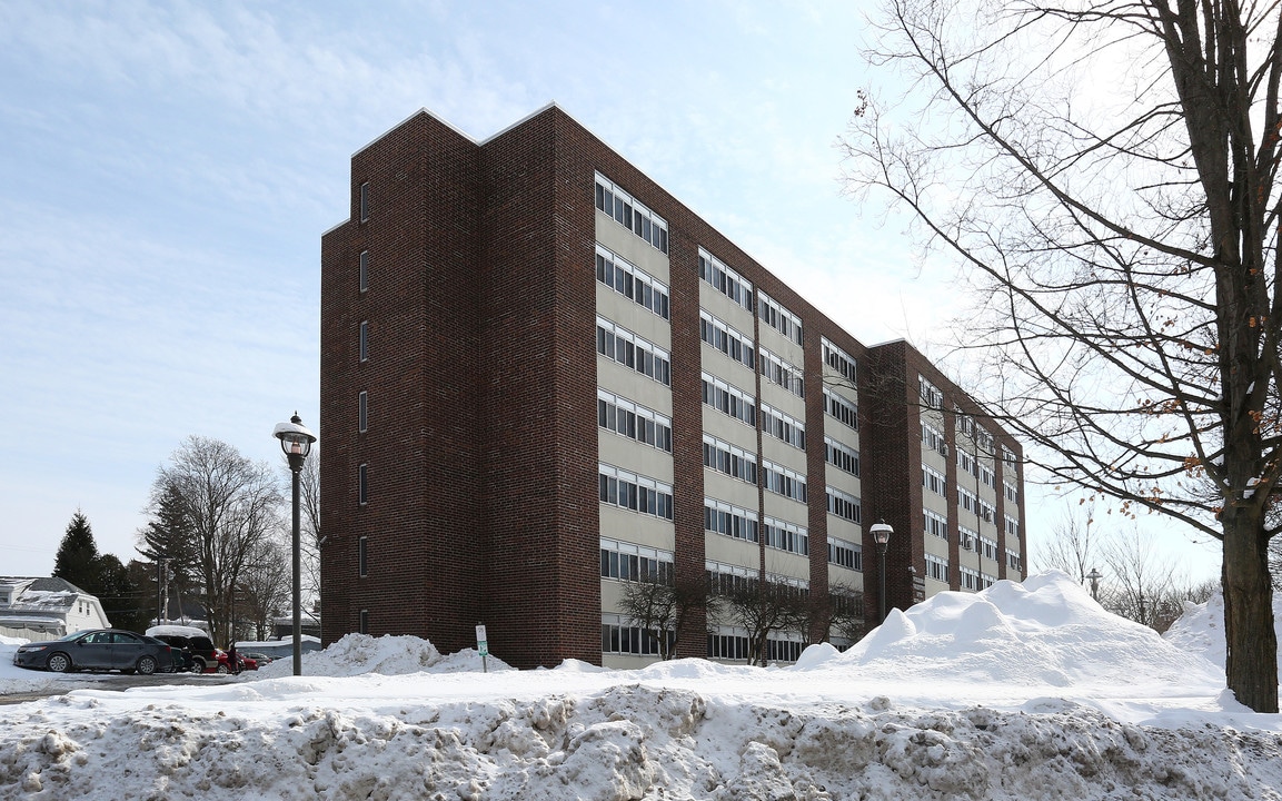 Valentine Apartments in Rome, NY - Building Photo