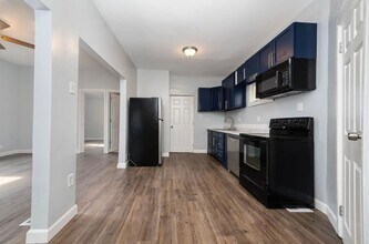 1713 William Howard Taft Rd in Cincinnati, OH - Building Photo - Building Photo