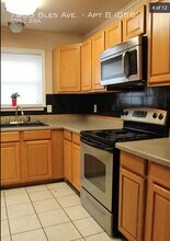 7933 Bles Ave, Unit APT B in Baton Rouge, LA - Foto de edificio - Building Photo