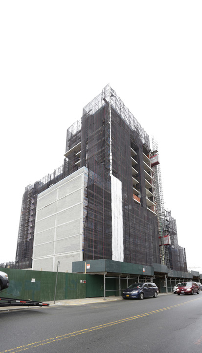 The Farrington in Flushing, NY - Building Photo