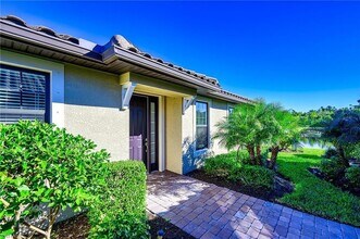 8110 Calle Canovas St, Unit 11-307 in Naples, FL - Building Photo - Building Photo