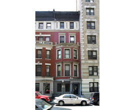 310 W 109th St in New York, NY - Foto de edificio - Building Photo