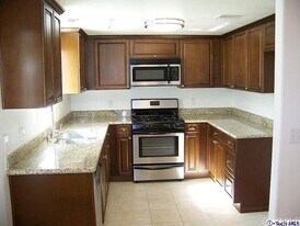 6615 Sepulveda Blvd in Los Angeles, CA - Building Photo