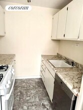 333 E 30th St in New York, NY - Building Photo - Building Photo