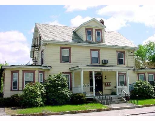 380 Blackstone St in Woonsocket, RI - Foto de edificio