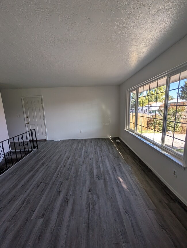 377 Mattwood Dr in Pocatello, ID - Building Photo - Building Photo