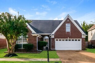 4451 Lunsford Dr in Memphis, TN - Building Photo