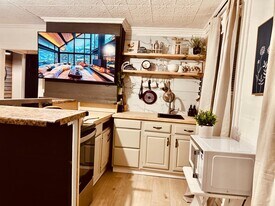 169 Broadway, Unit B in Bangor, ME - Building Photo