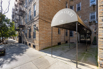 Holstein Court in New York, NY - Building Photo - Building Photo