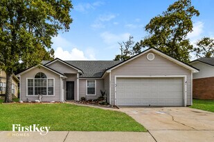 3311 Secret Isle Ln in Jacksonville, FL - Building Photo