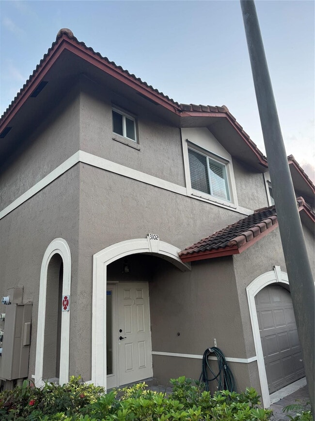 3102 Coral Ridge Dr in Coral Springs, FL - Building Photo - Building Photo