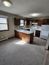 2420 N 8th St in Bismarck, ND - Building Photo - Building Photo