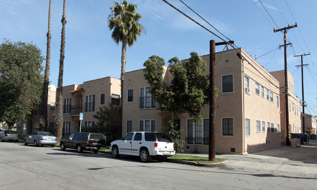 276 Bonito Ave in Long Beach, CA - Building Photo - Building Photo