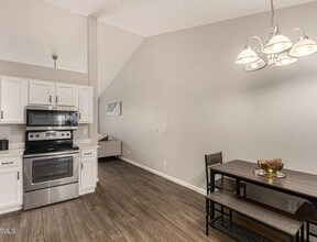 5960 W Oregon Ave, Unit 120 in Glendale, AZ - Building Photo - Building Photo