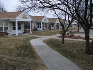 Edinburgh Manor in McPherson, KS - Building Photo