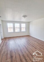 8930 S Baltimore Ave, Unit 2 in Chicago, IL - Building Photo - Building Photo