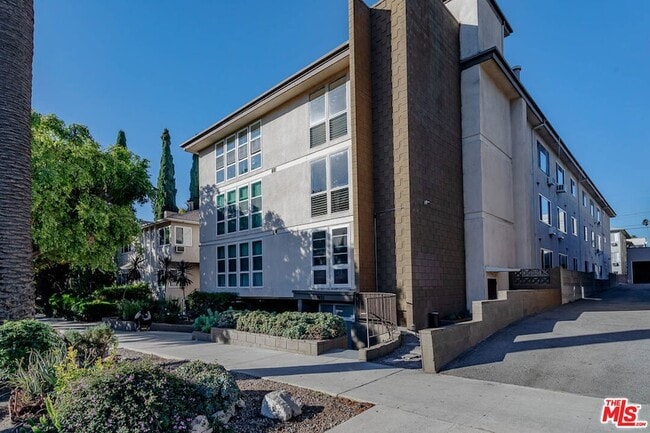 property at 1833 Normandie Ave