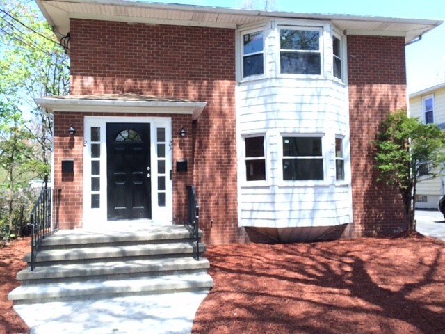 23 Earl St, Unit 2nd fl in New Haven, CT - Building Photo