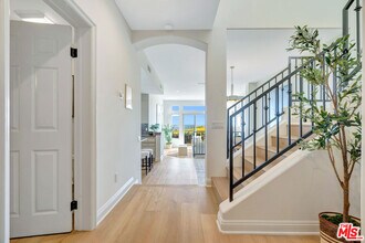 6412 Lunita Rd in Malibu, CA - Building Photo - Building Photo