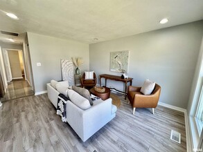 4018 W Brighton Ave in Peoria, IL - Foto de edificio - Building Photo