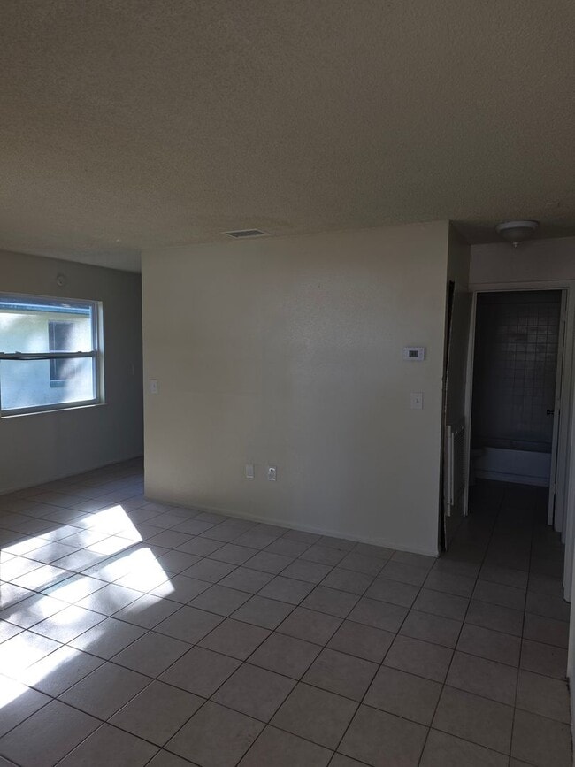 718 56th Ave E in Bradenton, FL - Building Photo - Building Photo