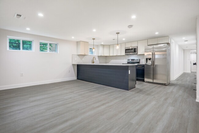 1600 Trinidad Ave NE, Unit #B in Washington, DC - Building Photo - Building Photo