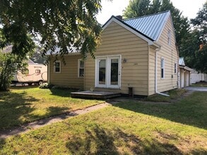 309 W Clark St in Spencer, WI - Building Photo - Building Photo
