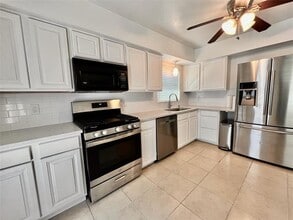 421 Jolee St in Richardson, TX - Building Photo - Building Photo