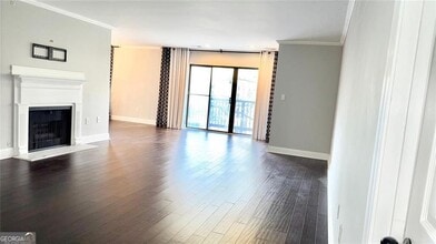 1104 Pine Heights Dr NE in Atlanta, GA - Building Photo - Building Photo