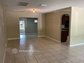 946 Johnson St in Hollywood, FL - Foto de edificio - Building Photo