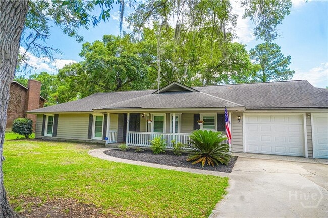 154 MacKay Dr in Richmond Hill, GA - Building Photo - Building Photo