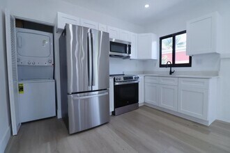 3040 NW 13th Ave in Miami, FL - Building Photo - Building Photo