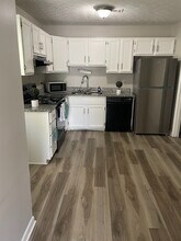 Room in Duplex on New Dawn Ct in Jonesboro, GA - Building Photo - Building Photo