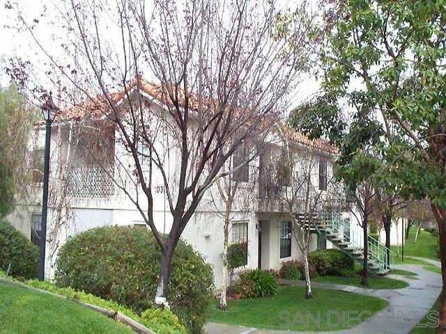 10351 Azuaga St-Unit -104 in San Diego, CA - Building Photo - Building Photo