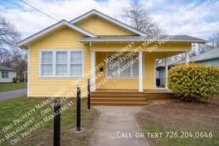 1101 Gibbs St in San Antonio, TX - Building Photo